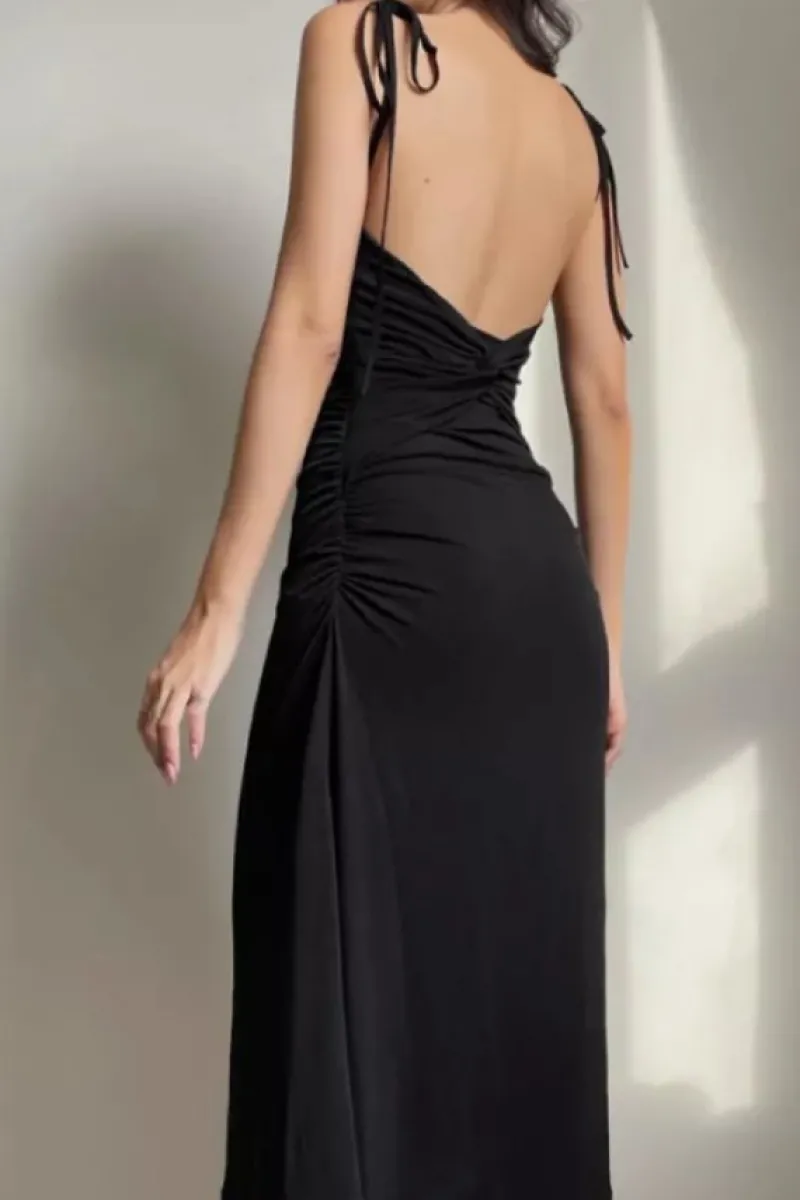 robe_noire_sensuelle_2.webp Boutique SPICY Robe Sexy | Robe Noire Sensuelle